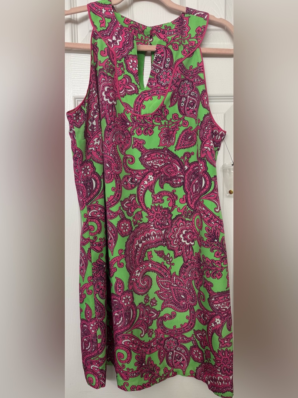 Crown & Ivey Sleeveless Green & Pink Paisley Shift Dress